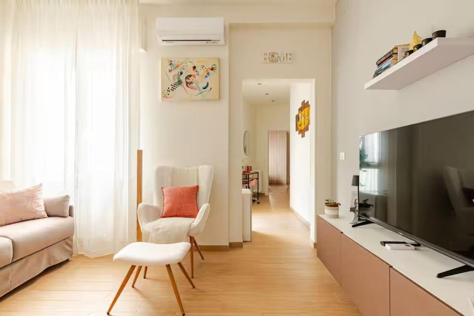 Luminoso Art Gallery Apartment *